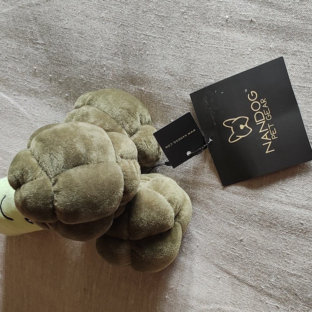 PETS: Plush Broccoli DOG TOY - Picture 3 of 9